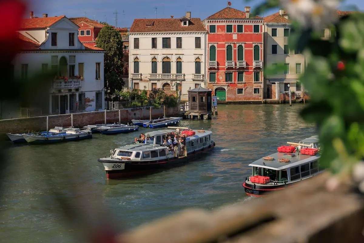 View Of Grand Canal Luxury Home - Station 5 Minutes Venice Italy