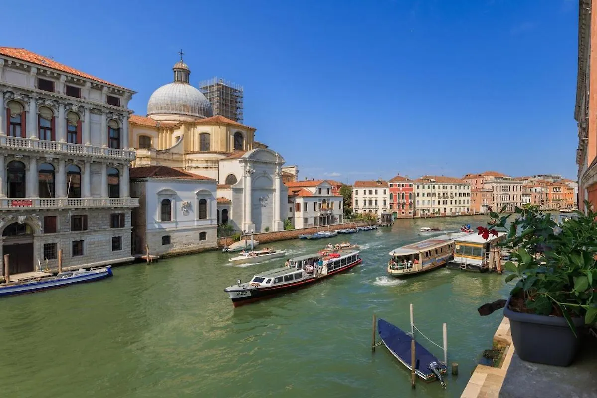 Apartment View Of Grand Canal Luxury Home - Station 5 Minutes Venice
