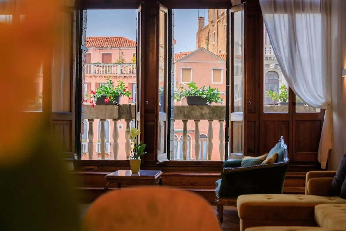 View Of Grand Canal Luxury Home - Station 5 Minutes Venice